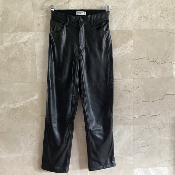 Abercrombie & Fitch Curve Love Vegan Leather 90s Straight Pants Black 27 4S - Picture 4 of 16